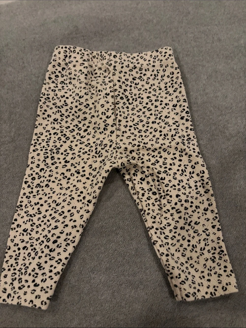 Zara Baby Girl Beige and Black Leopard Print Kids Set - Size 3 to 6 Months
